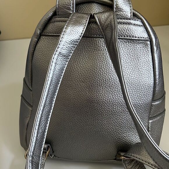Olivia Miller Furface Silver Retro Inspired Mini Backpack - Picture 4 of 14